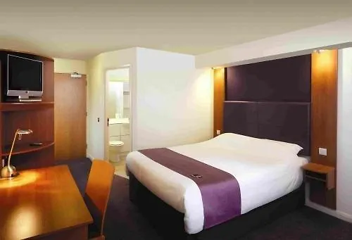 Premier Inn Edinburgh Central Hotel
